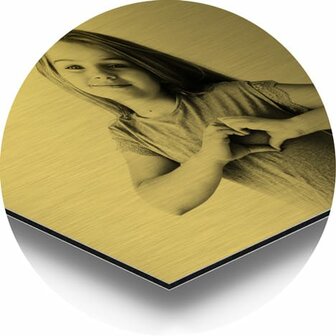 FOTO OP ALUMINIUM GOUD 30 X 30 CM